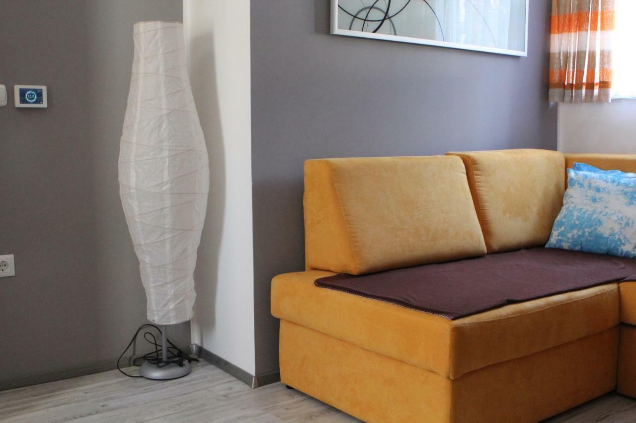 Apartma Lipa Мойстрана Экстерьер фото