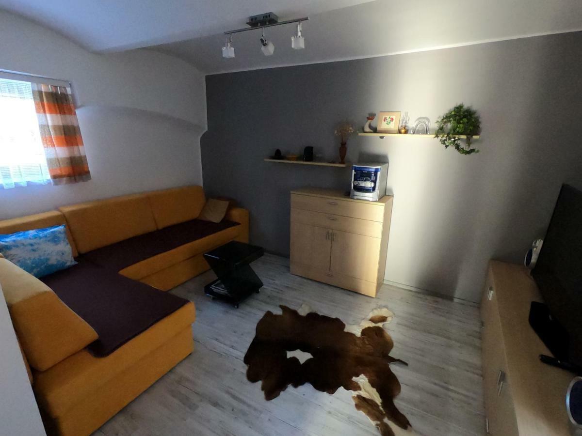 Apartma Lipa Мойстрана Экстерьер фото