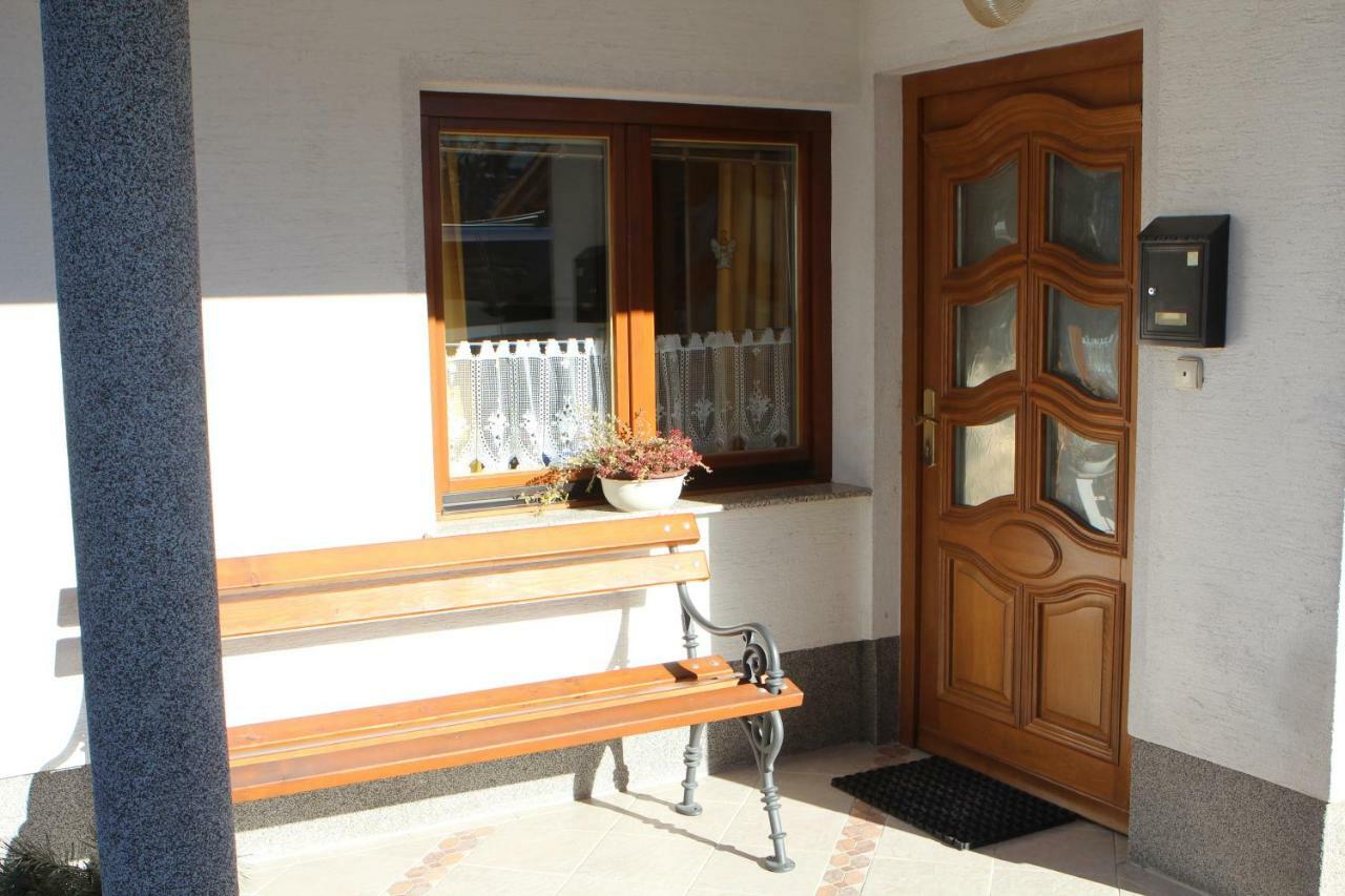 Apartma Lipa Мойстрана Экстерьер фото