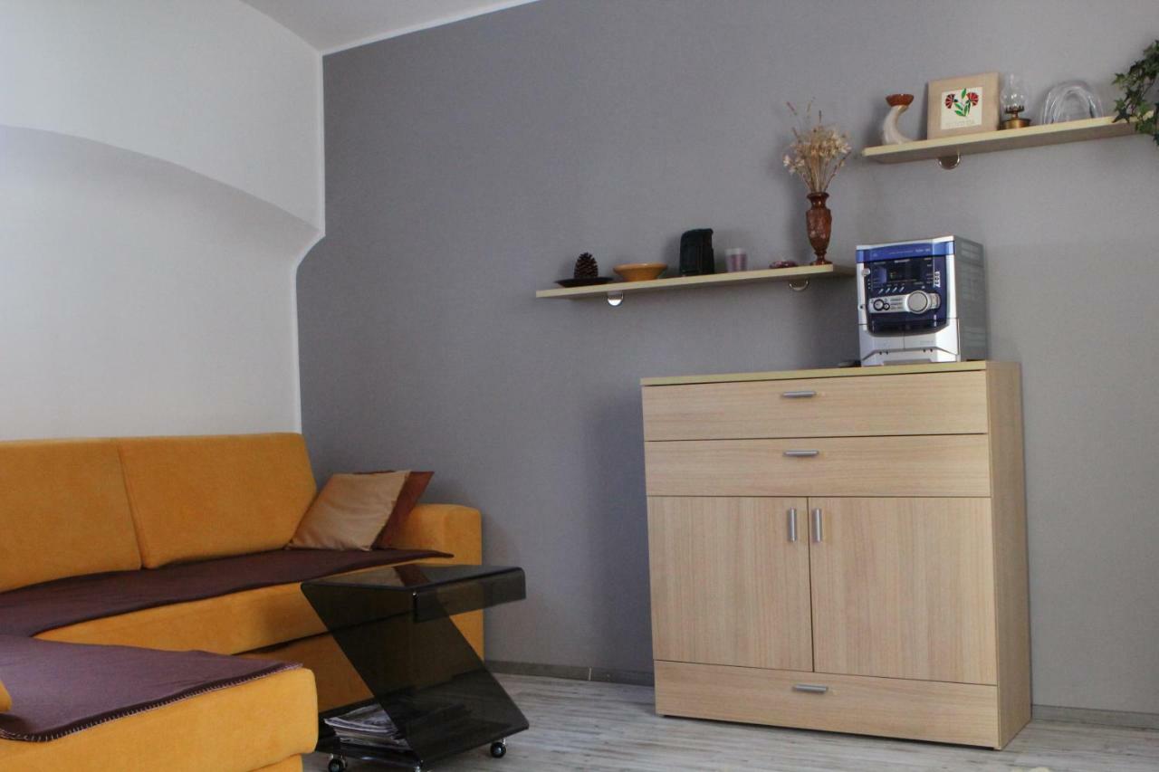 Apartma Lipa Мойстрана Экстерьер фото